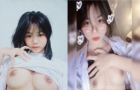 Duas garotas com tesão lambem uma à outra